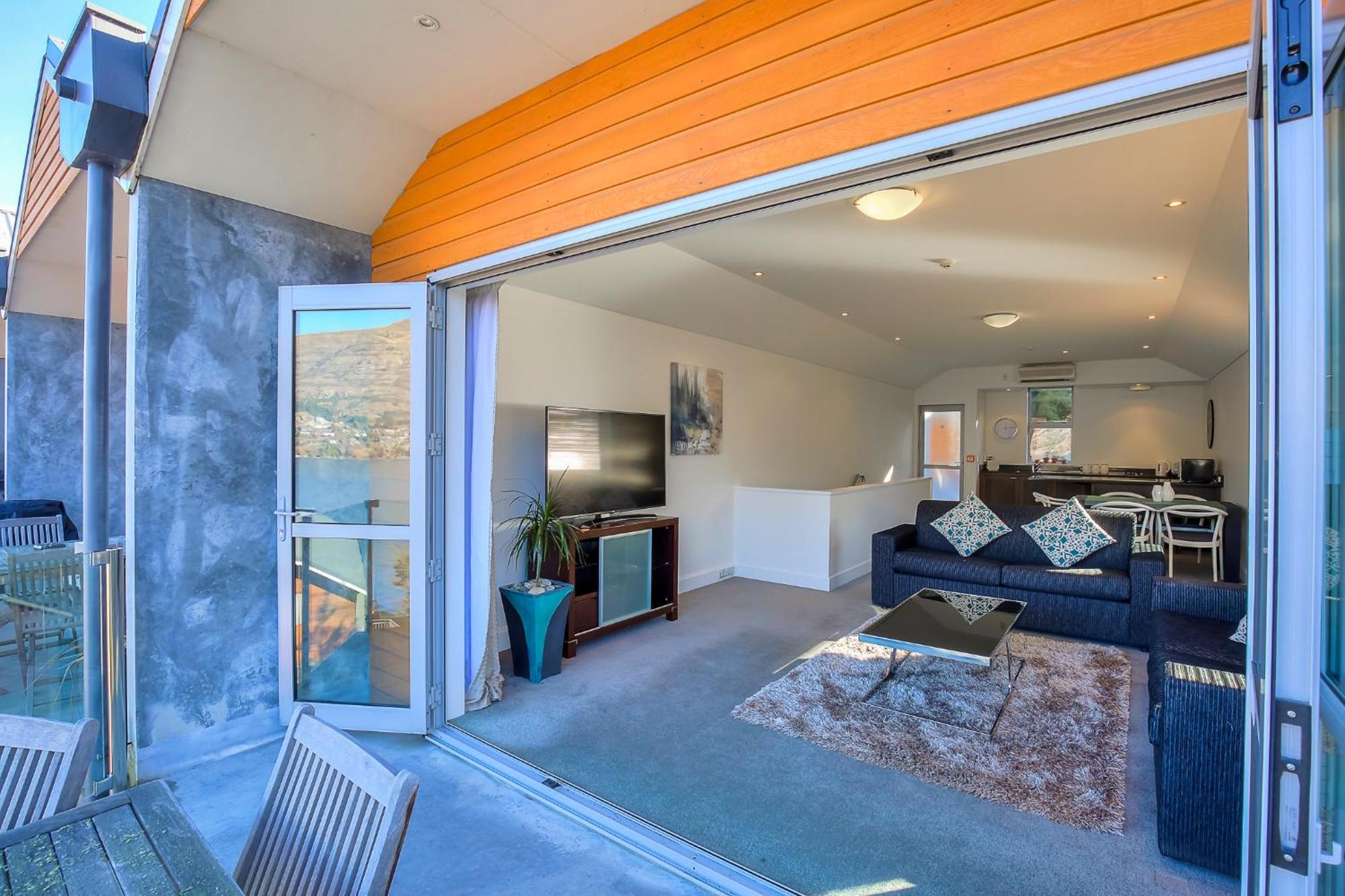 Alpine Vista - Queenstown Holiday Home Exterior foto
